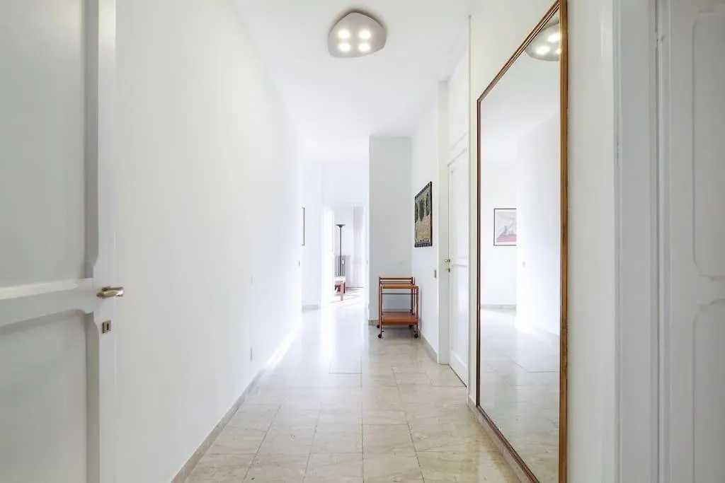 Appartamento Elegante E Spazioso Zona Solari Milan 0*,  Italy