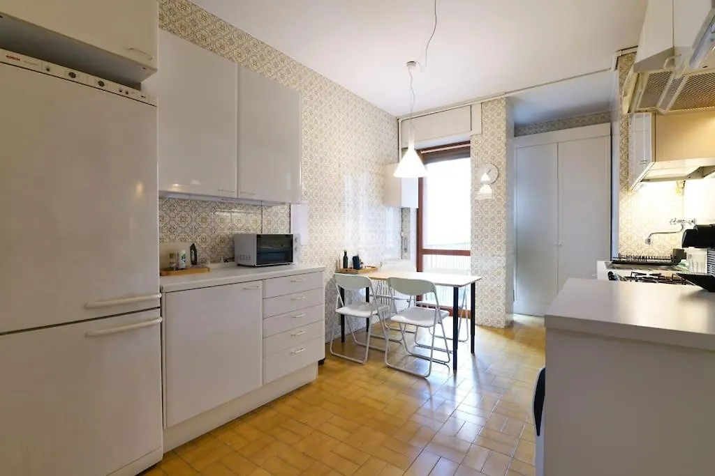 Apartment Appartamento Elegante E Spazioso Zona Solari Milan