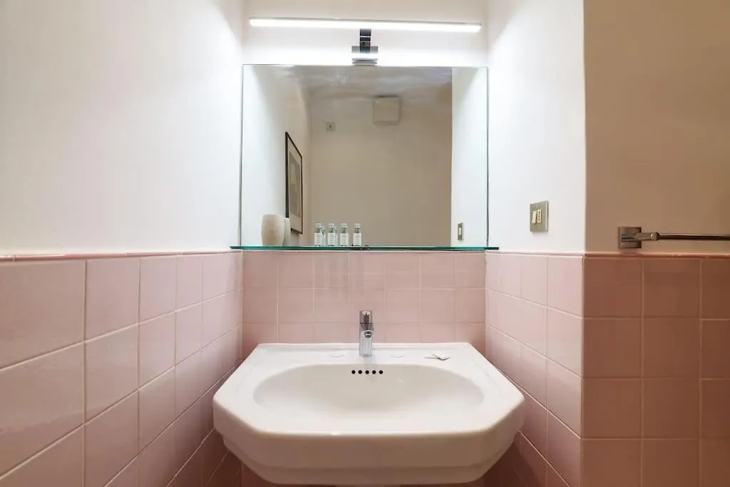 Appartamento Elegante E Spazioso Zona Solari Milan