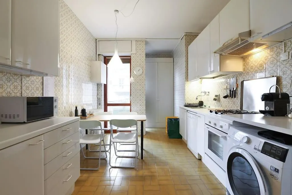 Appartamento Elegante E Spazioso Zona Solari Milan Apartment