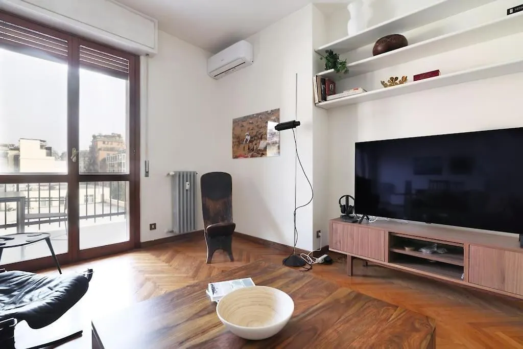 Apartment Appartamento Elegante E Spazioso Zona Solari Milan