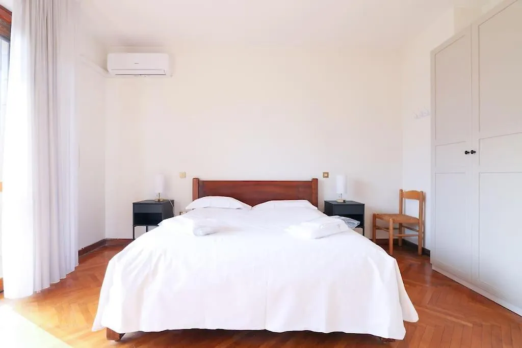 Appartamento Elegante E Spazioso Zona Solari Milan